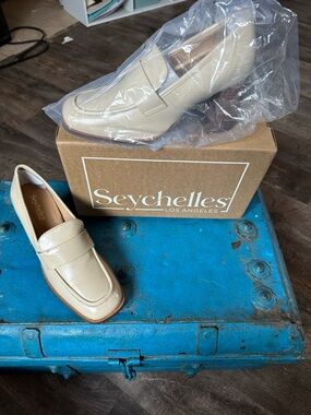 Seychelles Cream Leather Penny Loafers